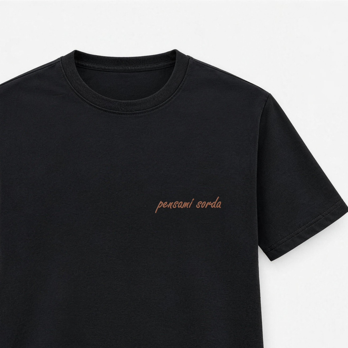 T-shirt Donna "pensami sorda" - Ricamo lato cuore