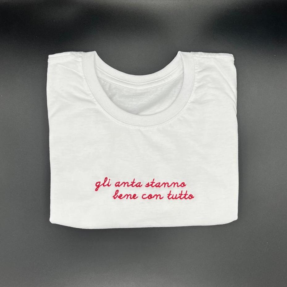 t-shirt ricamata donna