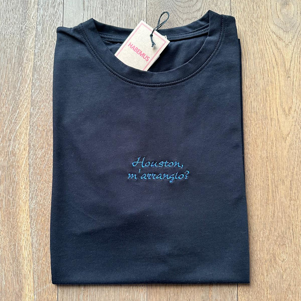 T-shirt Donna Ricamata " Houston m'arrangio? "