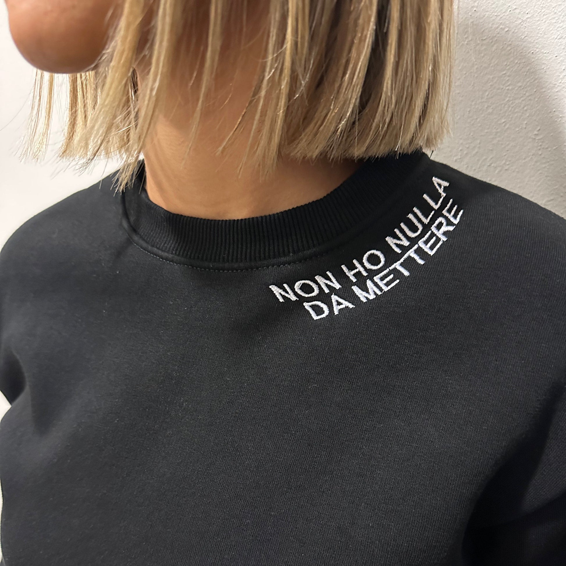 Felpa donna ricamata