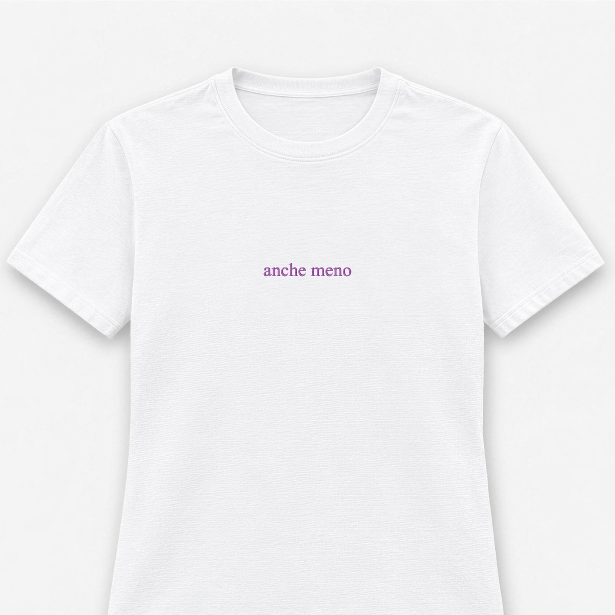 T-shirt Donna con ricamo " anche meno "