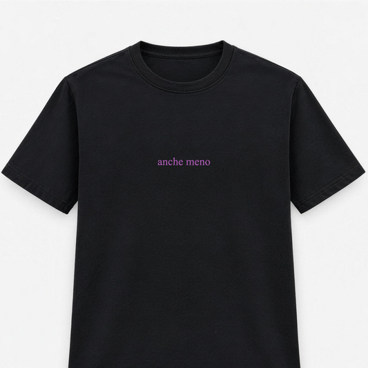 T-shirt Donna con ricamo " anche meno "