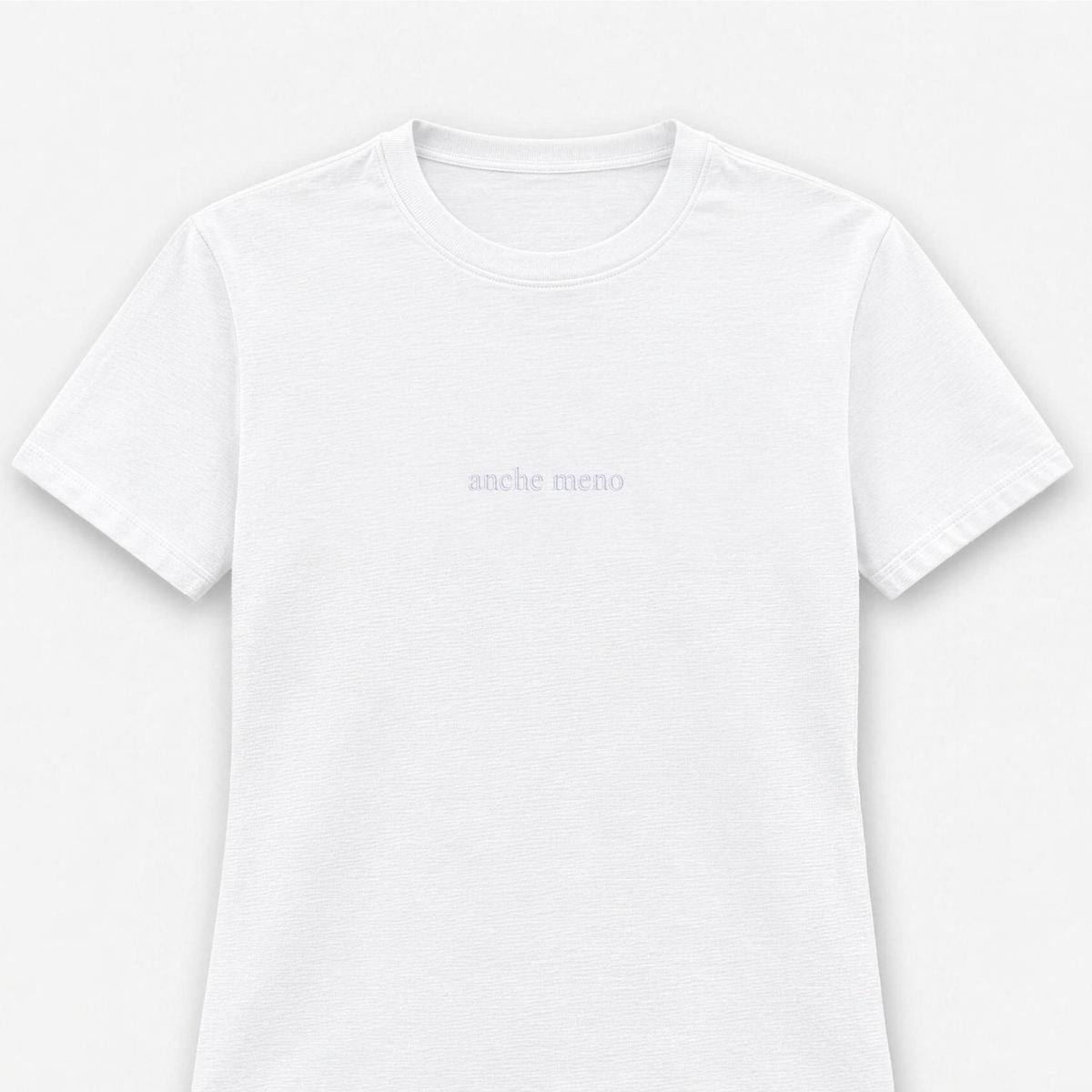 T-shirt Donna con ricamo " anche meno "