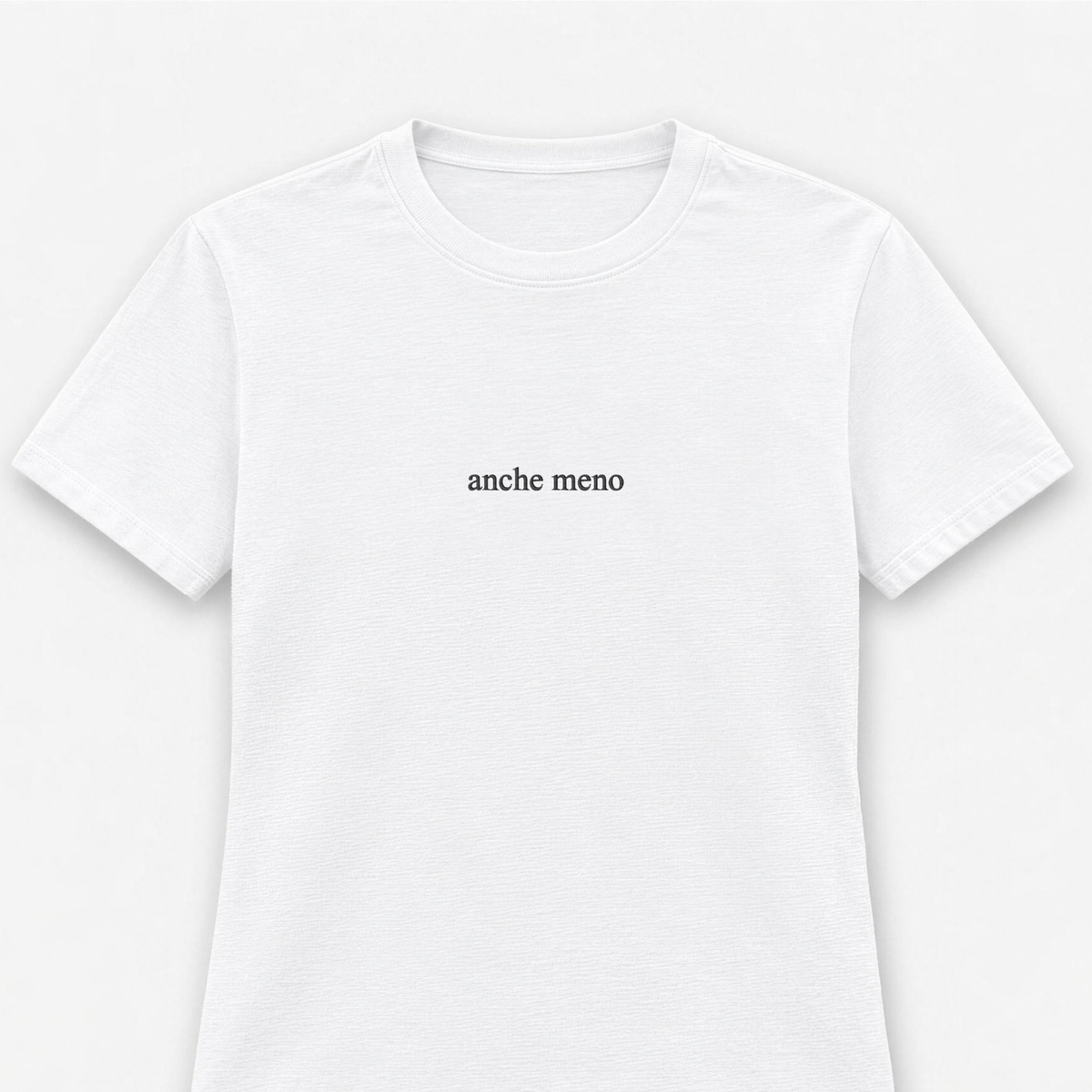 T-shirt Donna con ricamo " anche meno "