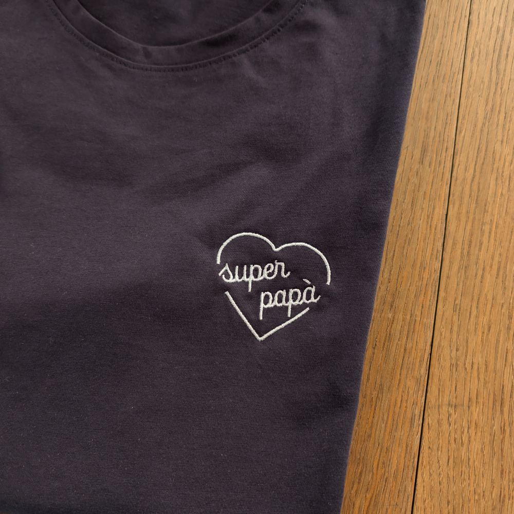 T-shirt Uomo "Super Papà" - Ricamo lato cuore