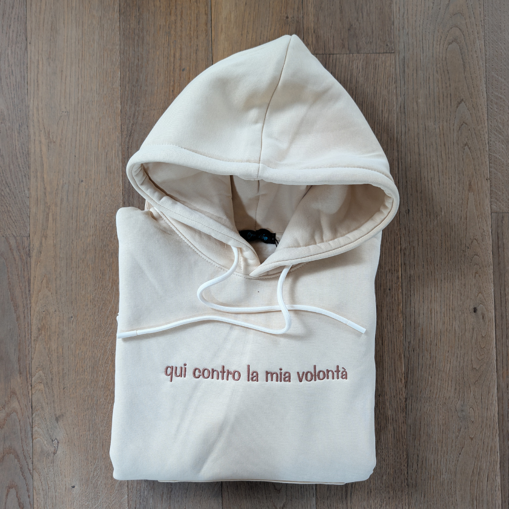 Felpa Donna Cappuccio "qui contro la mia volontà" – Ricamo Centrale
