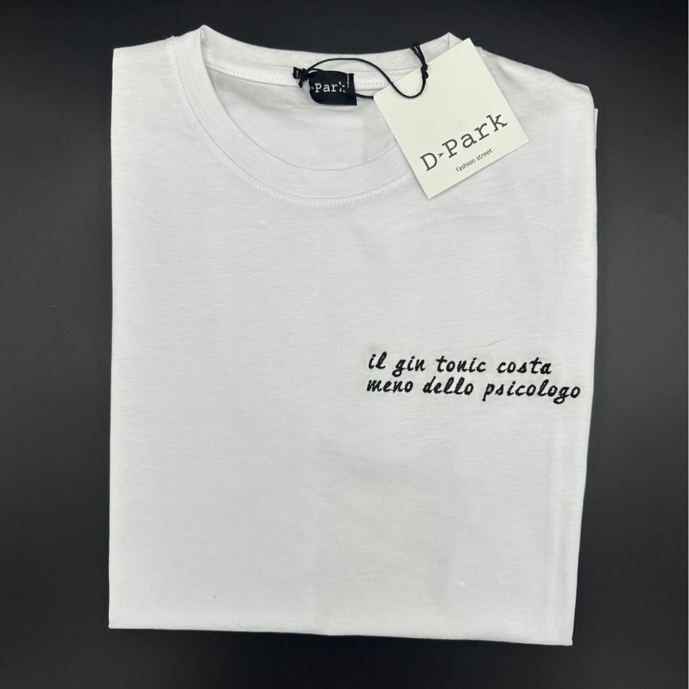 T-shirt donna ricamata  - il gin tonic costa meno dello psicologo