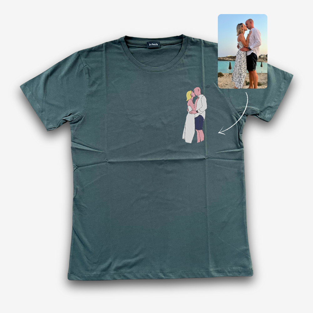 T-shirt Uomo Personalizzata con Foto Ricamata a colori