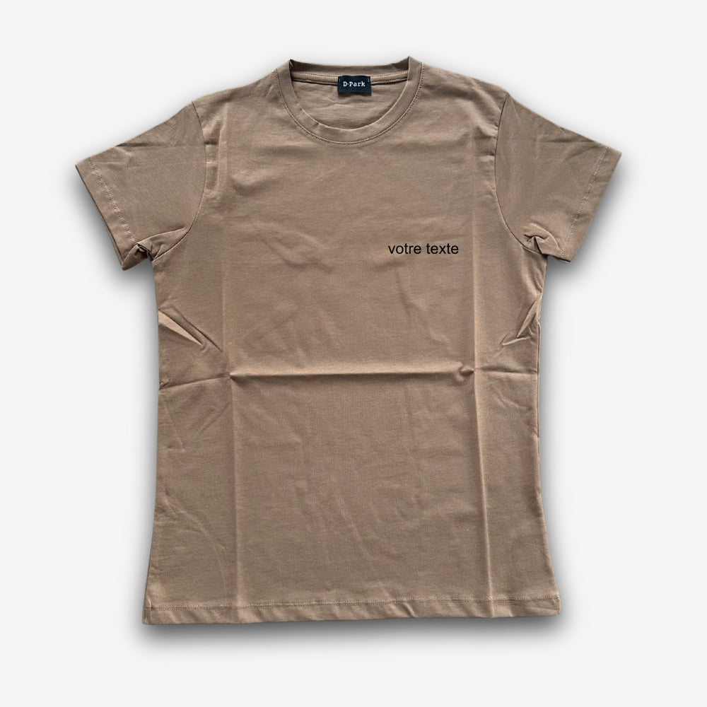 T-shirt femme personnalisée avec broderie centrée ou côté cœur