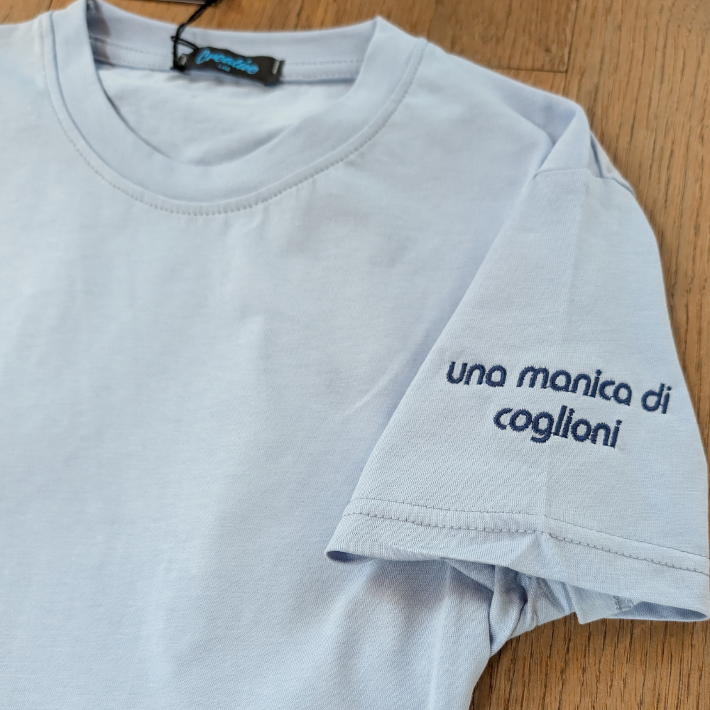 T-shirt Donna "una manica di coglioni" – Ricamo Manica SX